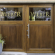 Eingangstür für Vinothek, Eiche massiv, Glas mit Logo, Sonderanfertigung